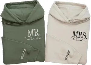 Custom Embroidered Couple Hoodies Mr and Mrs Sweatshirt Custom Gift for Him Her Valentine Day Anniversary Personalized Couple Gift Sand