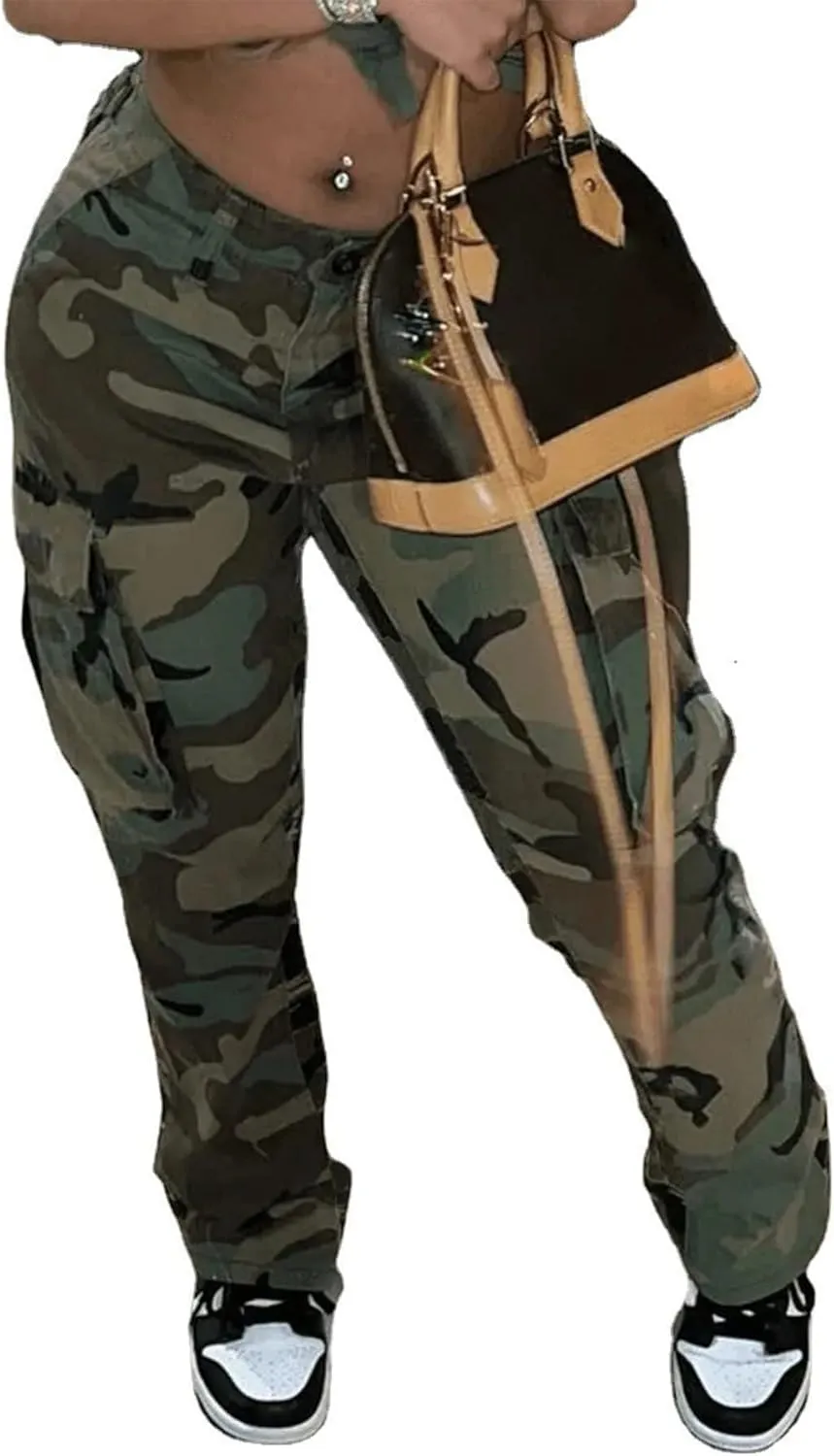 Vakkest Women's Oversized Camo Cargo Pants Jogger Trousers Workout Sweatpants Camouflage Army Fatigue with Pockets