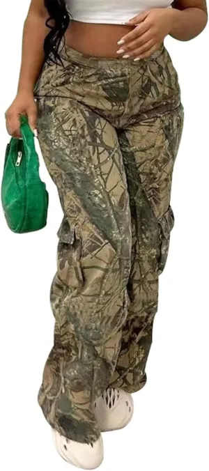 Vakkest Women's Oversized Camo Cargo Pants Jogger Trousers Workout Sweatpants Camouflage Army Fatigue with Pockets