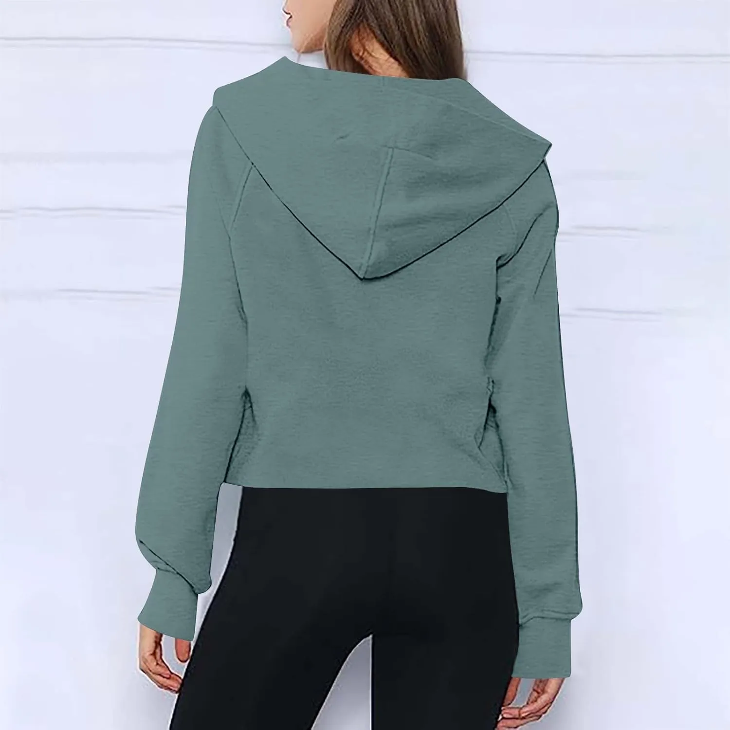 Womens Half Zip Cropped Pullover Tops Fleece Lined Hoodies Long Sleeve Hooded Sweatshirts with Pocket Fall Outfits