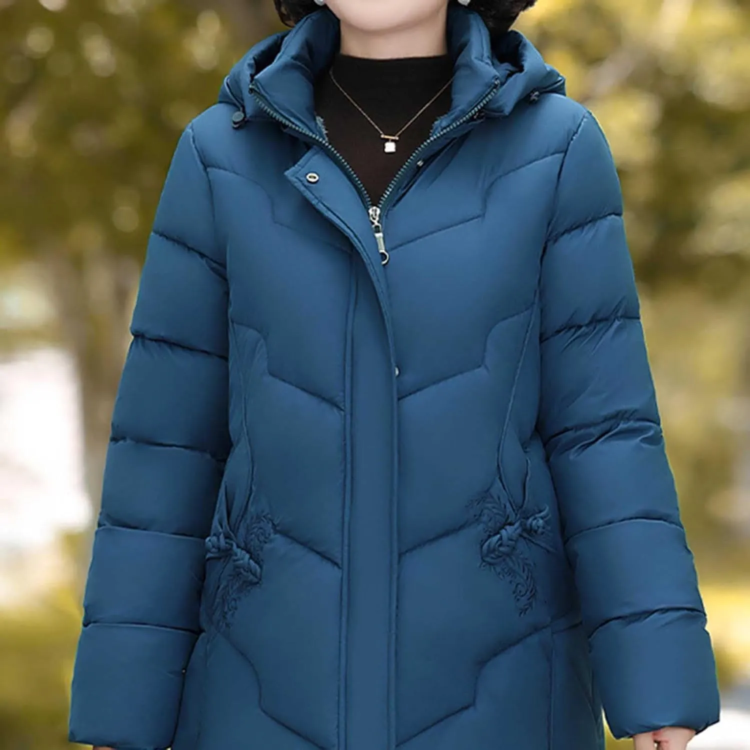 Womens Winter Puffer Coat Hooded Waterproof Warm Jacket Parka Thicken Warm Down Jacket Plus Size Outwear with Pockets